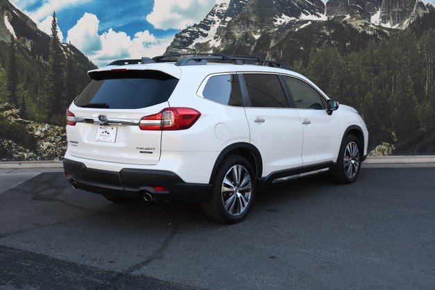 Used 2022 Subaru Ascent Touring AWD/4WD image 3
