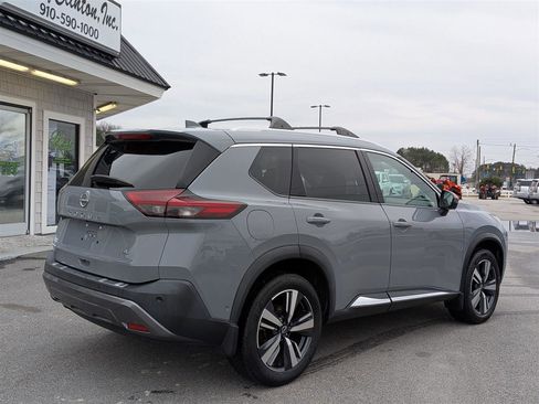 Used 2022 Nissan Rogue SL w/ SL Premium Package image 5