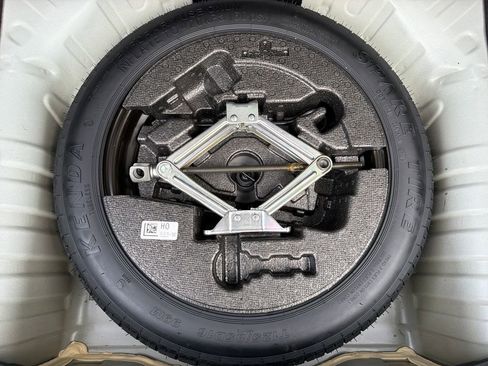 Used 2025 Honda Civic Sport image 30