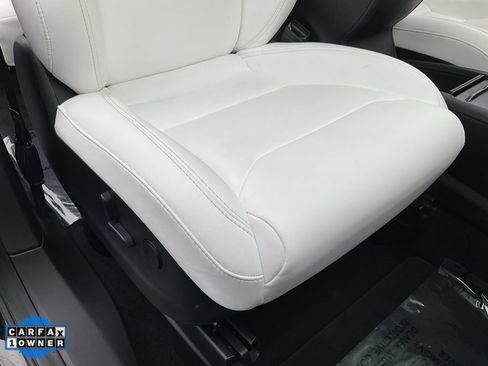 Used 2018 Tesla Model X 75D image 59