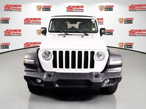 Used 2024 Jeep Wrangler Sport S image 11