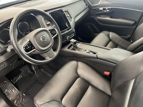 Used 2020 Volvo XC90 T6 Momentum w/ Protection Package Premier AWD/4WD image 11