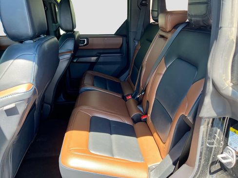 Used 2024 Ford Bronco Outer Banks AWD/4WD image 24