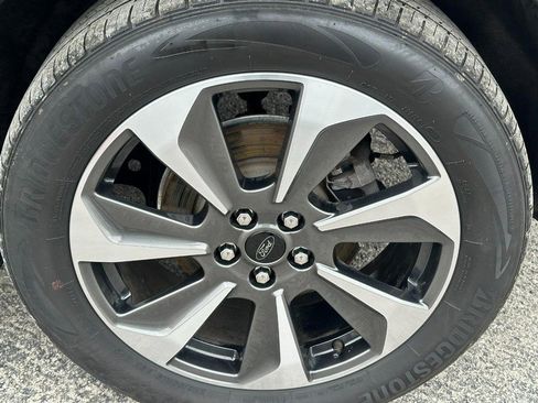 Used 2023 Ford Escape Platinum image 18