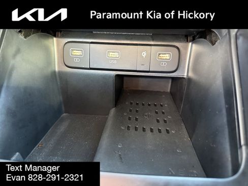 Used 2023 Kia Sorento S w/ Panoramic Sunroof Package image 26