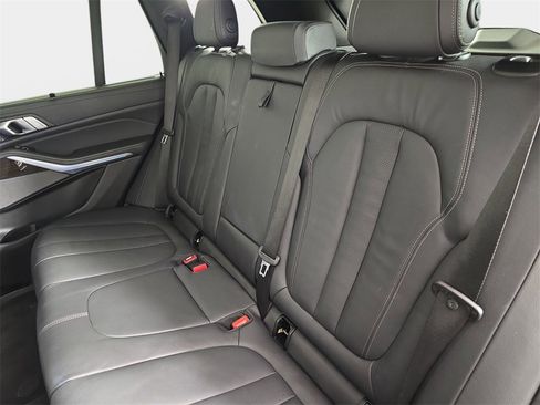 Used 2021 BMW X5 xDrive45e w/ Executive Package image 17