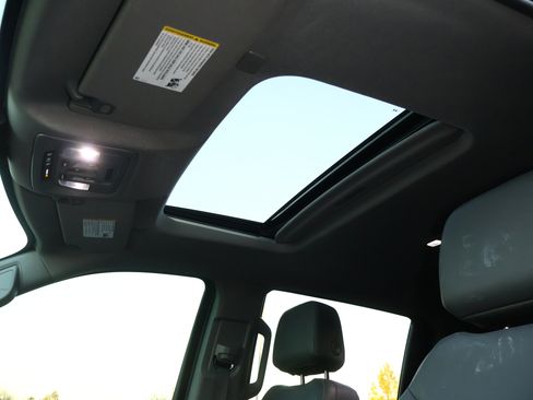 Used 2024 Chevrolet Silverado 2500 LT w/ Z71 Sport Edition image 22