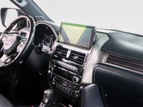 Used 2023 Lexus GX 460 Premium w/ Premium Package image 28