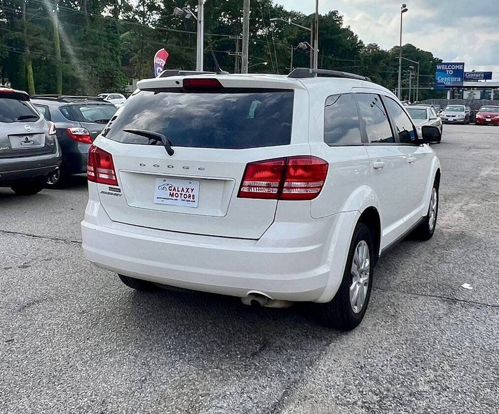 Used 2017 Dodge Journey SE w/ Flexible Seating Group FWD image 6
