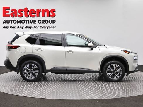 Used 2023 Nissan Rogue SV AWD/4WD image 4