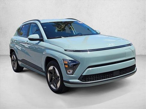Certified 2024 Hyundai Kona SEL FWD image 3
