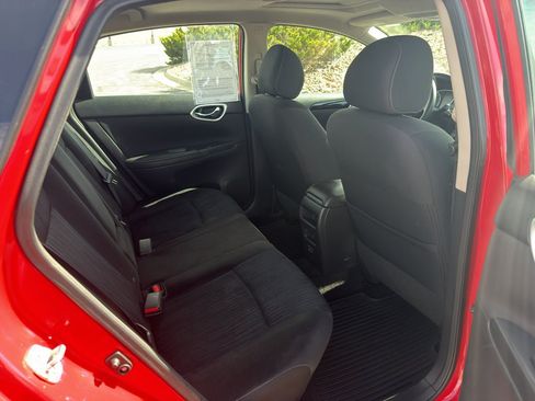 Used 2019 Nissan Sentra SV w/ Special Edition Package FWD image 11