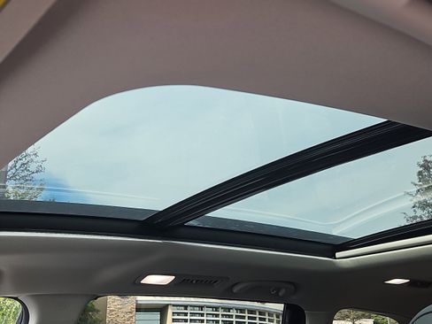 New 2026 Subaru Ascent Limited image 7