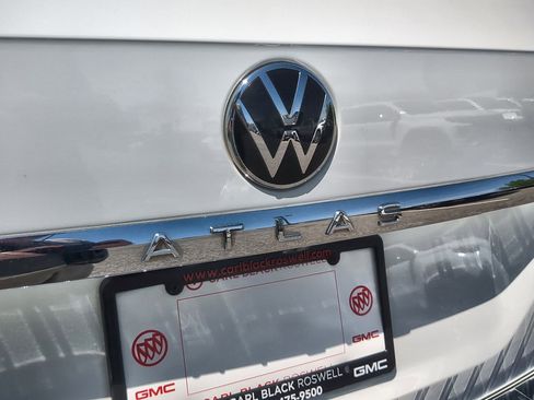Used 2022 Volkswagen Atlas SE image 31