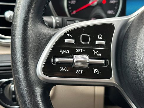Used 2021 Mercedes-Benz GLC 300 4MATIC image 28