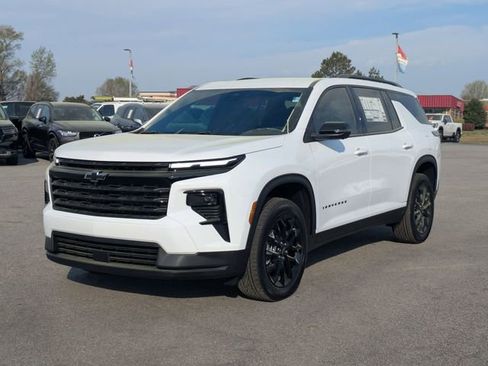 New 2026 Chevrolet Traverse LT w/ Midnight/Sport Edition image 6