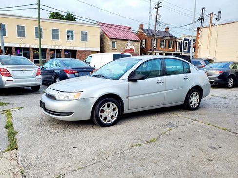 Used 2003 Saturn ION Level 2 w/ Convenience Pkg FWD image 1