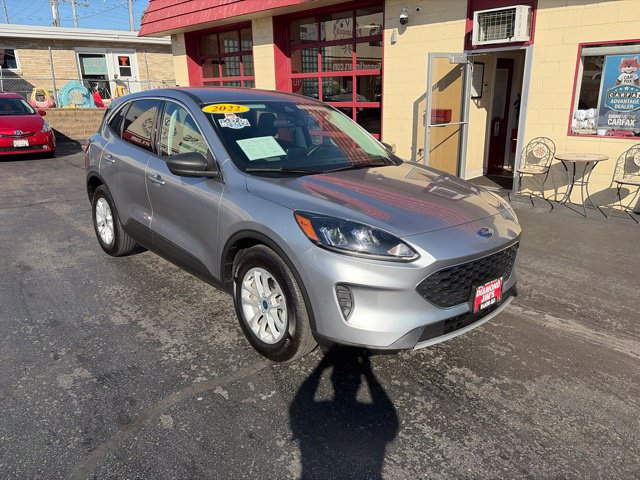 Used 2022 Ford Escape SE w/ Cold Weather Package FWD image 4