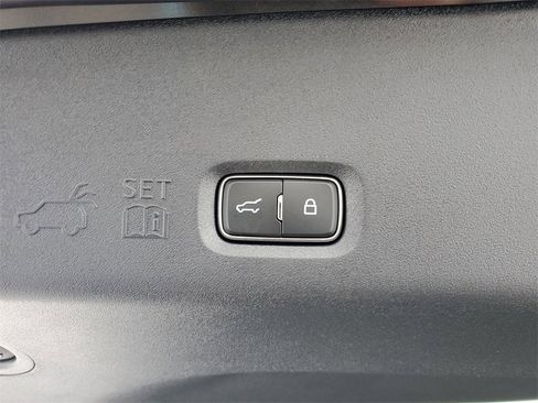 New 2026 Ford Expedition Active image 37