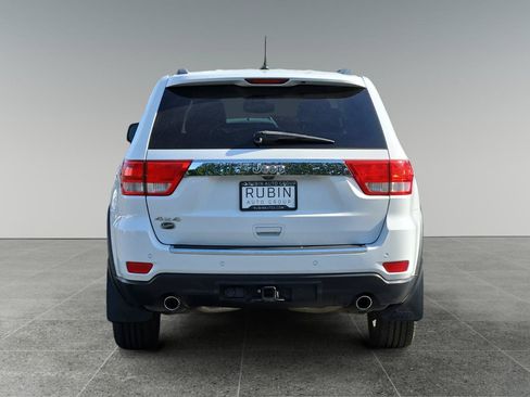 Used 2013 Jeep Grand Cherokee Overland w/ Advance Technology Group AWD/4WD image 6