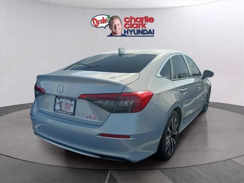 Used 2022 Honda Civic EX image 4