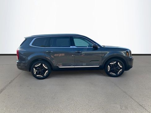 Certified 2023 Kia Telluride S w/ S Sunroof Package FWD image 7