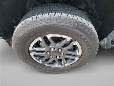 Used 2025 Toyota Tacoma TRD Sport RWD image 9