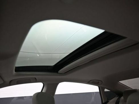 Used 2025 Honda Accord SE image 4