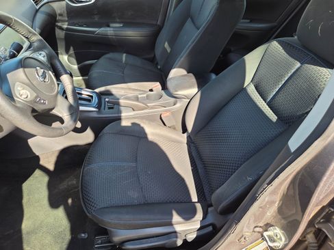 Used 2019 Nissan Sentra SR FWD image 8