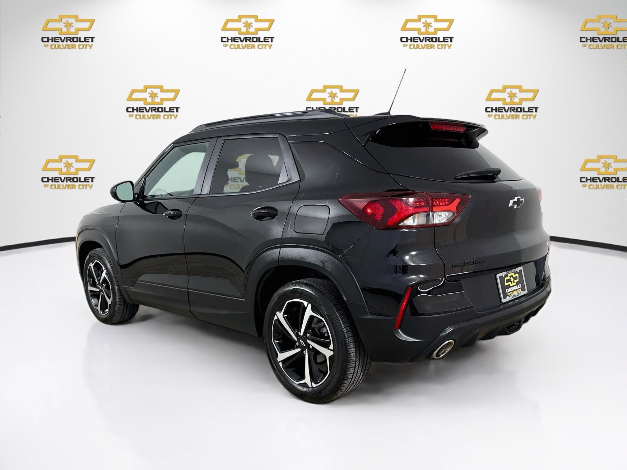 Used 2023 Chevrolet TrailBlazer RS w/ Convenience Package FWD image 6