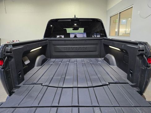 Used 2022 Rivian R1T Launch Edition image 24