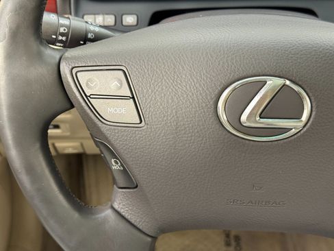 Used 2012 Lexus LS 460 w/ Comfort Pkg image 21