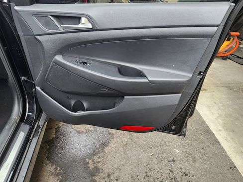 Used 2019 Hyundai Tucson Limited FWD image 21
