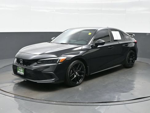 Used 2024 Honda Civic Sport image 2