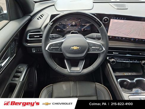 New 2026 Chevrolet Traverse High Country w/ LPO, Floor Liner Package AWD/4WD image 9