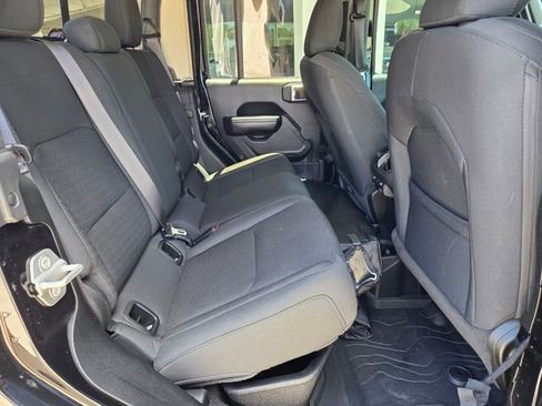 Certified 2020 Jeep Gladiator Sport AWD/4WD image 13