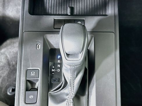 Used 2026 Toyota Corolla Cross L FWD image 24