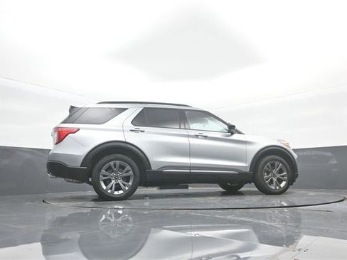 Certified 2023 Ford Explorer XLT w/ Equipment Group 202A image 36
