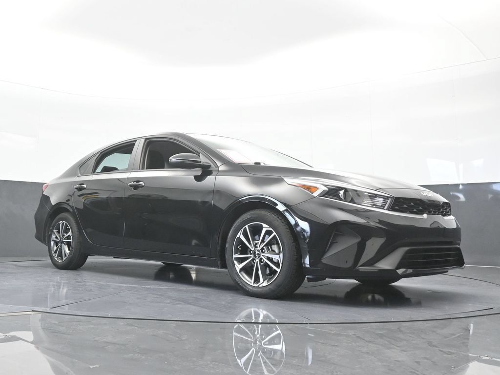 Used 2024 Kia Forte LXS w/ LXS Technology Package FWD image 55