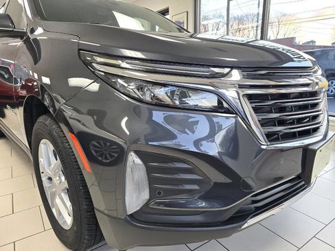 Used 2023 Chevrolet Equinox LT image 4