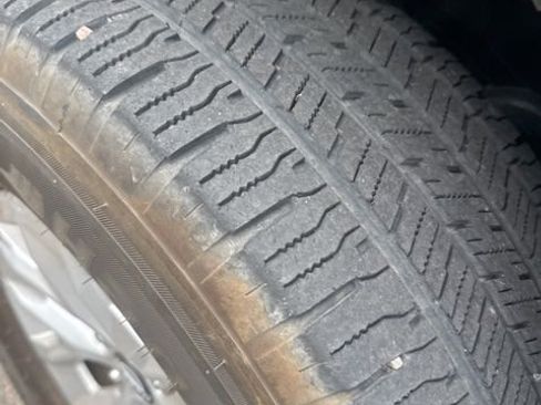 Used 2024 Nissan Frontier SV w/ Technology Package image 8