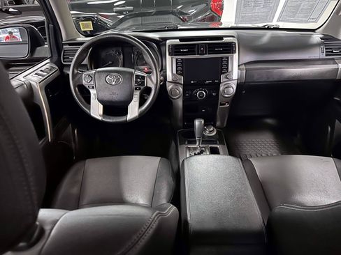 Used 2020 Toyota 4Runner SR5 Premium AWD/4WD image 13