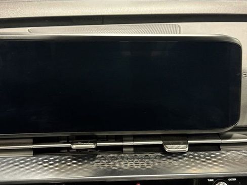 Used 2024 Kia Carnival SX Prestige image 12