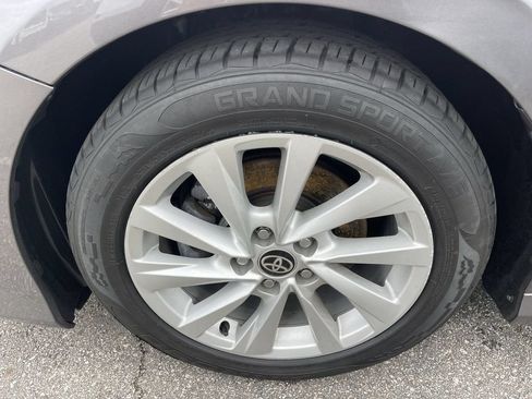 Used 2021 Toyota Camry LE FWD image 2