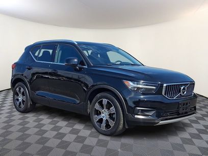 Used 2021 Volvo XC40 T5 Inscription w/ Climate Package
