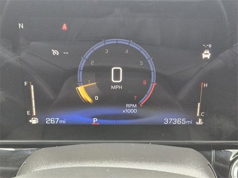 Used 2024 Chevrolet Trax RS w/ Sunroof Package image 16