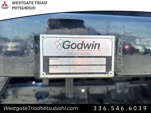 Used 2023 RAM 3500 Tradesman w/ Chrome Appearance Group AWD/4WD image 7