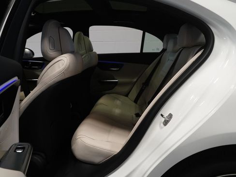 New 2026 Mercedes-Benz C 300 4MATIC Sedan image 16