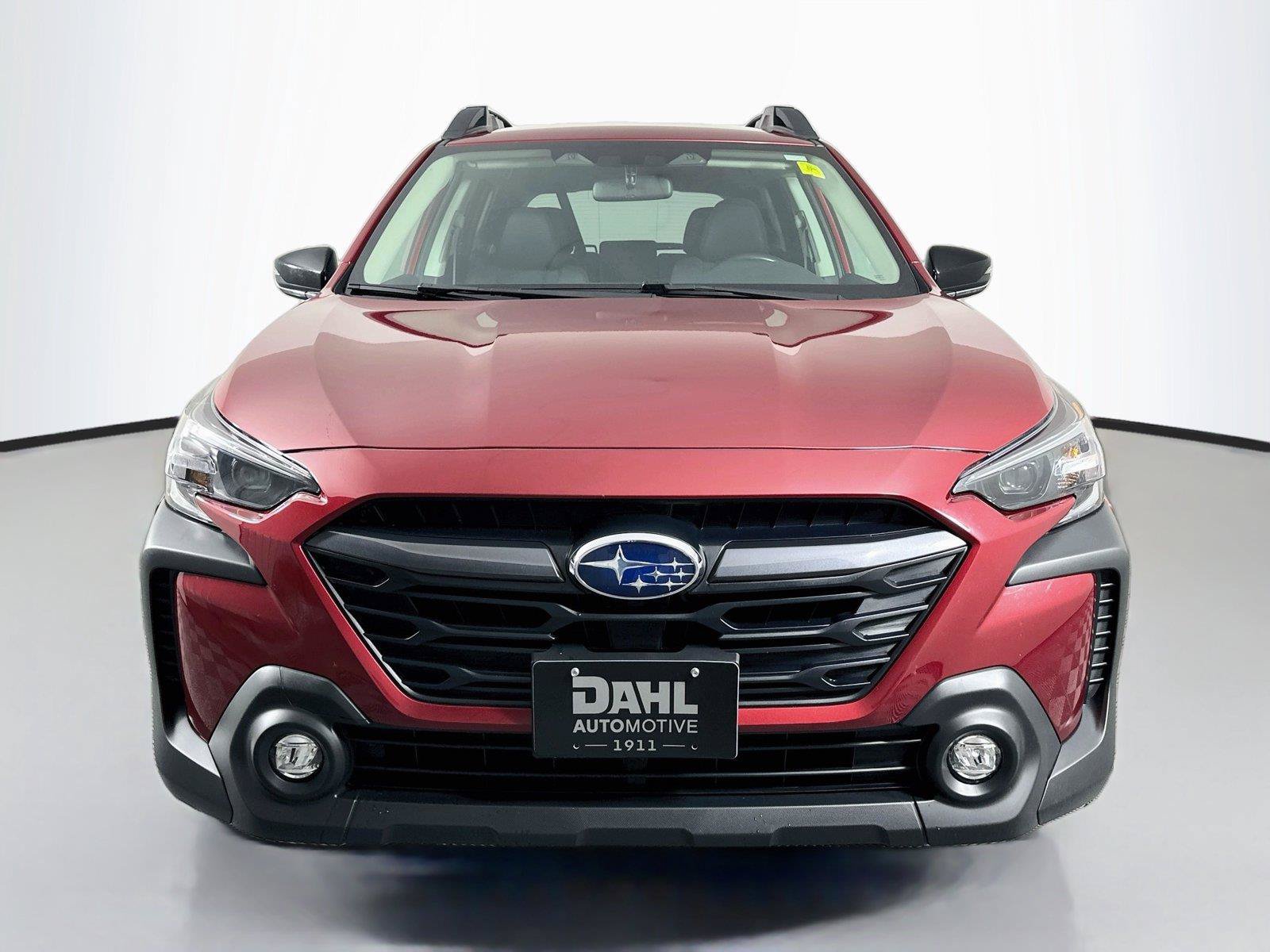 Used 2025 Subaru Outback Premium AWD/4WD image 3