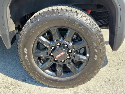 Used 2026 GMC Sierra 2500 AT4 image 27